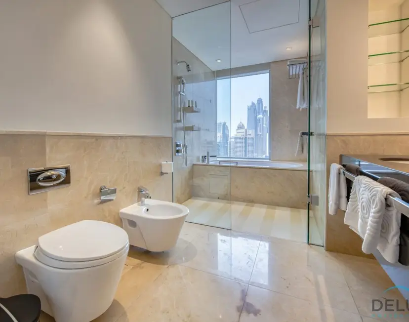 Hotel-like Stay in this 1-Bedroom Unit w/ Canal Views on a High-Floor — Dubai Marina — photo 16