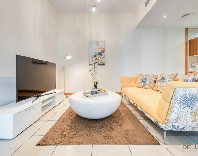 Bright 1-Bedroom at Sulafa Tower — Dubai Marina — photo 5