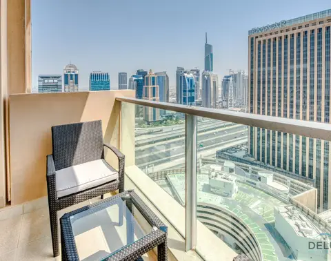Overlooking Marina Views Next to Marina Mall 1-Bedroom Unit — Dubai Marina — photo 4