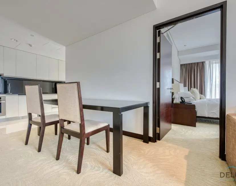 Overlooking Marina Views Next to Marina Mall 1-Bedroom Unit — Dubai Marina — photo 22
