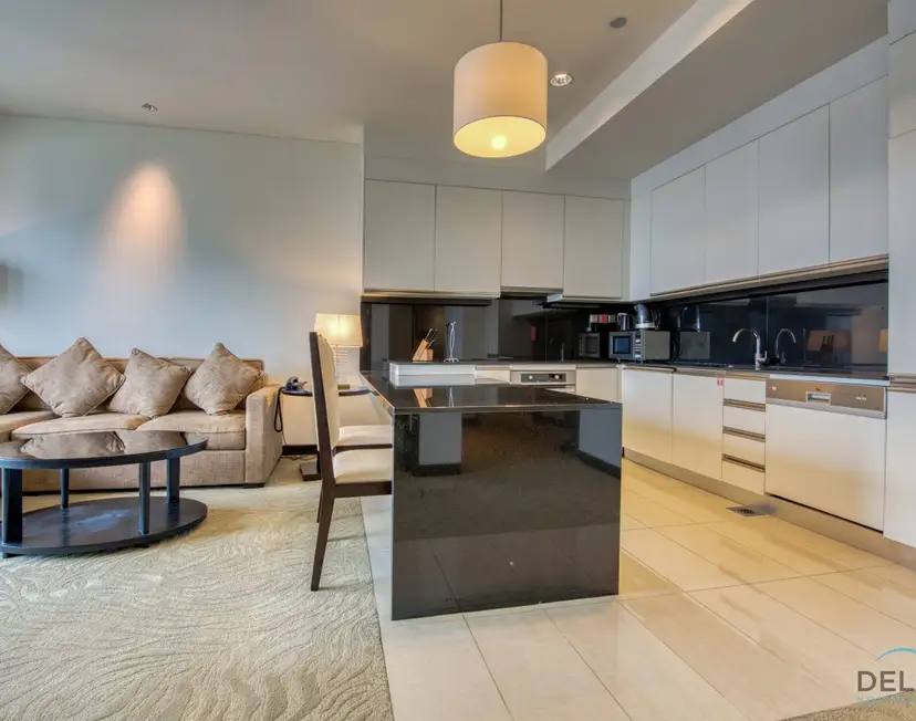 Lush 1-Bedroom at The Address Residences — Dubai Marina — photo 14