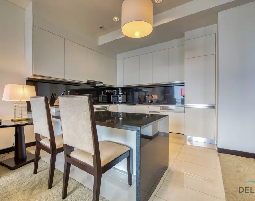 Lush 1-Bedroom at The Address Residences — Dubai Marina — photo 19