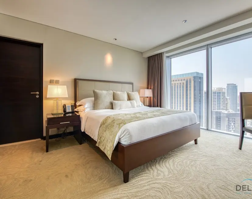 Lush 1-Bedroom at The Address Residences — Dubai Marina — photo 29