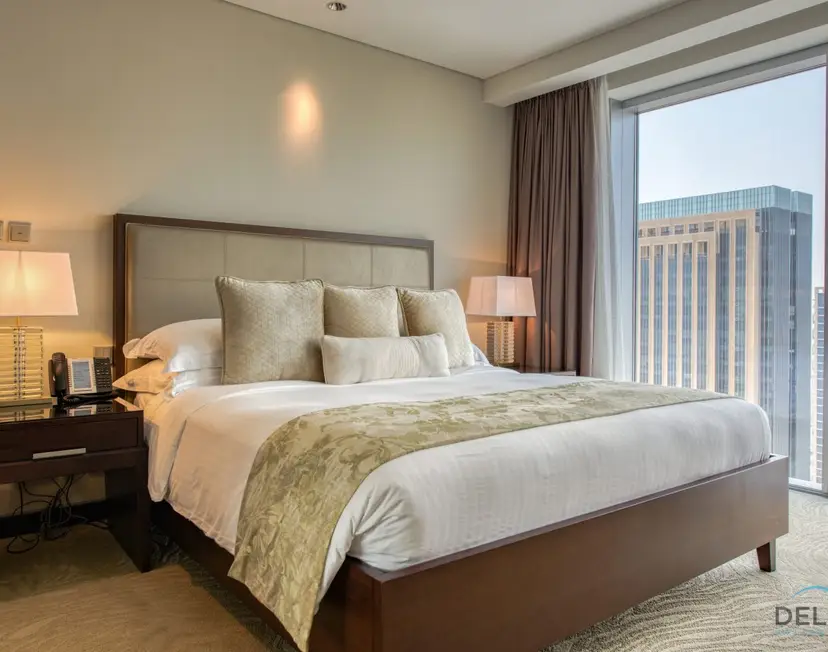 Lush 1-Bedroom at The Address Residences — Dubai Marina — photo 30