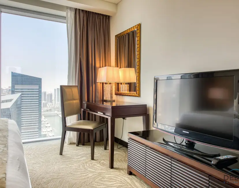 Lush 1-Bedroom at The Address Residences — Dubai Marina — photo 32