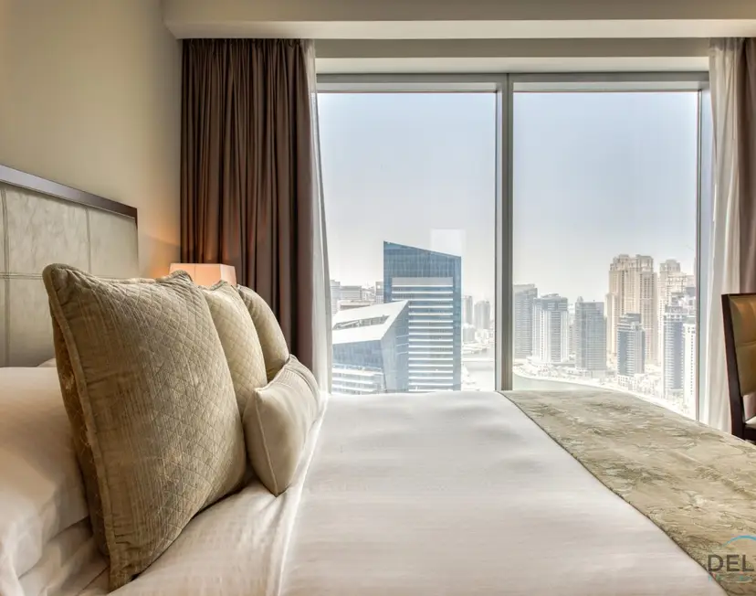 Lush 1-Bedroom at The Address Residences — Dubai Marina — photo 34