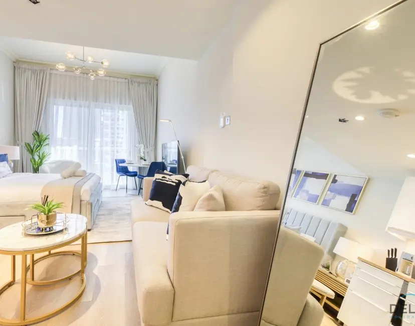 Stunning Studio at Marina Views — Dubai Marina — photo 12