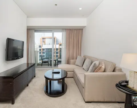 1-Schlafzimmer mit Blick auf den Marinakanal, nur wenige Minuten vom Marina Mall entfernt — Dubai Marina — photo 2