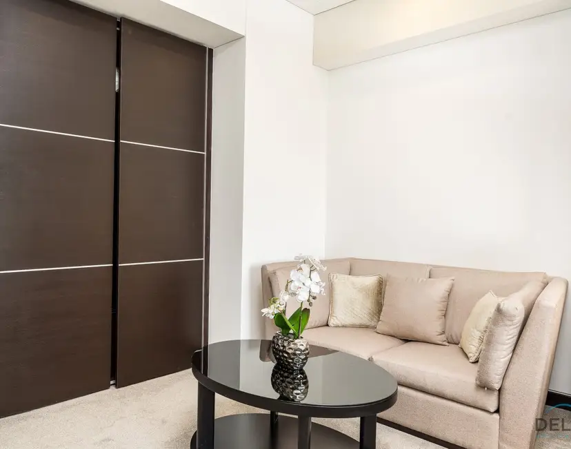 Urban-Studio in The Address Residences — Dubai Marina — photo 7