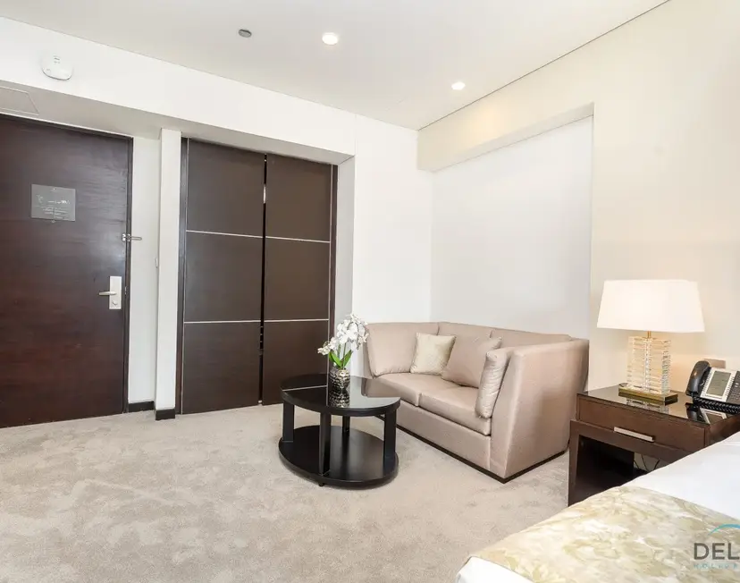 Urban-Studio in The Address Residences — Dubai Marina — photo 8