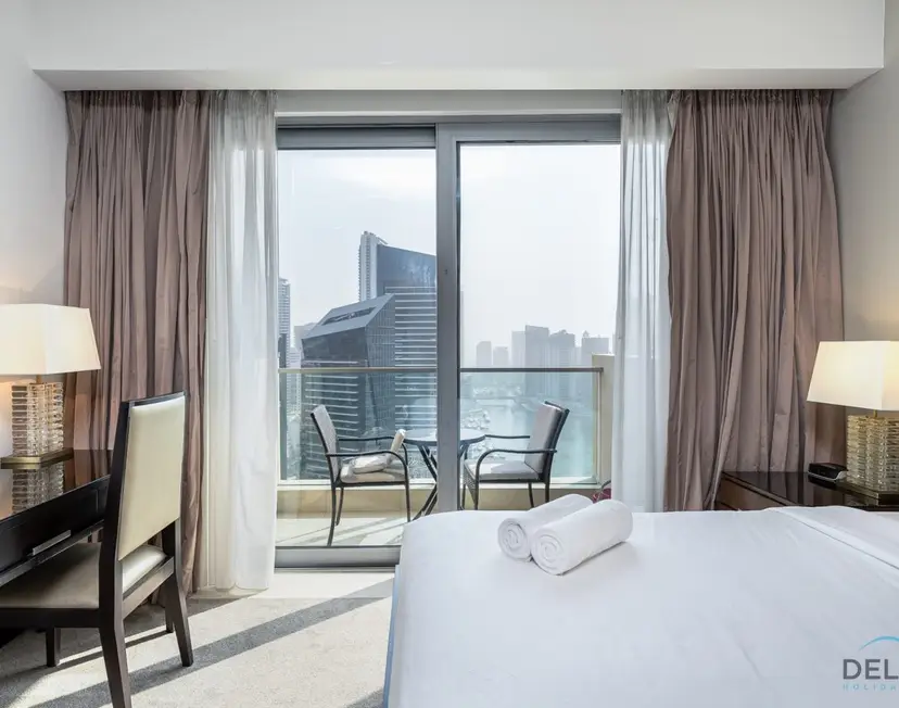 Studio avec vue sur le canal de la marina, à côté du centre commercial et de la promenade — Dubai Marina — photo 13