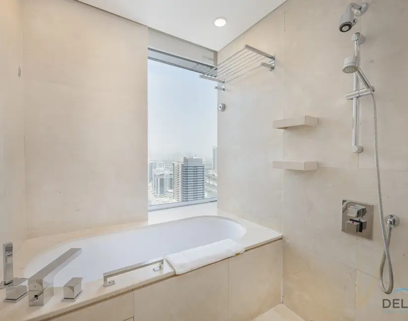 2-Schlafzimmer-Einheit mit Blick auf den Marinakanal, direkt neben dem Marina Mall — Dubai Marina — photo 13