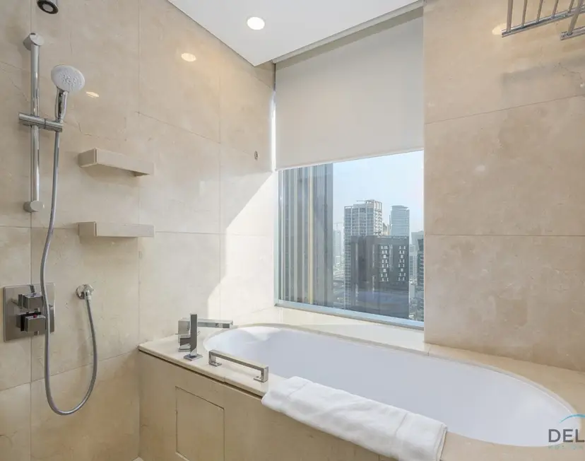 Studio avec vue sur le canal de la marina, à côté du centre commercial et de la promenade — Dubai Marina — photo 19