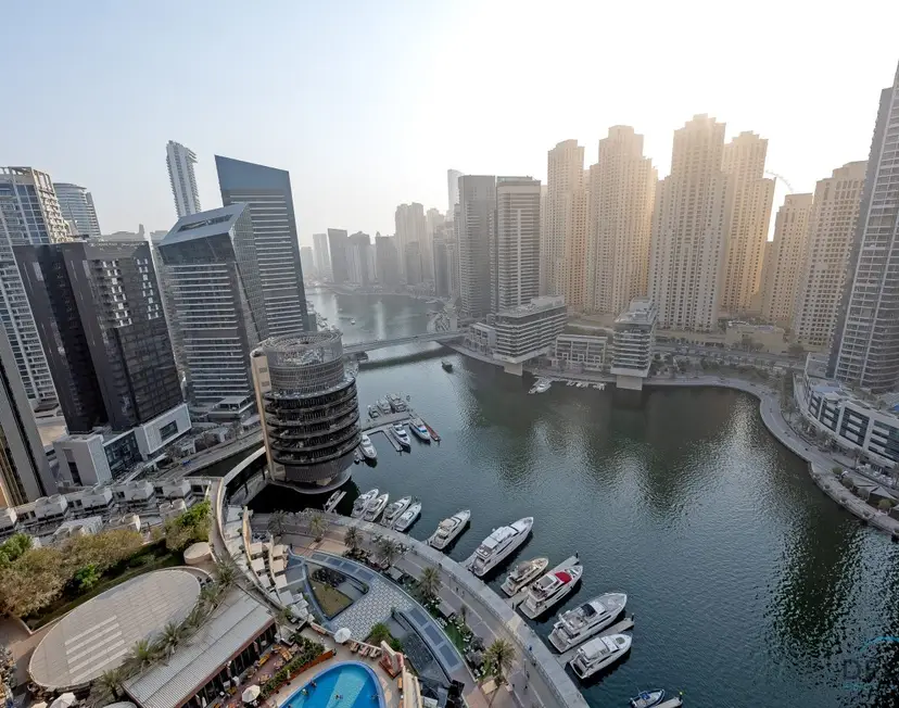 Urban-Studio in The Address Residences — Dubai Marina — photo 22