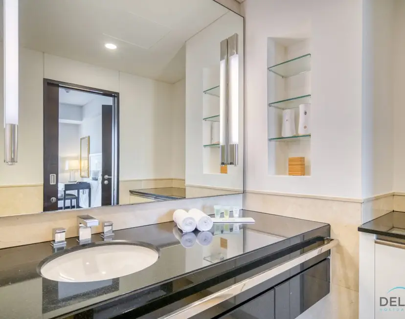 Pristine 1-Bedroom in The Address Residences — Dubai Marina — photo 27