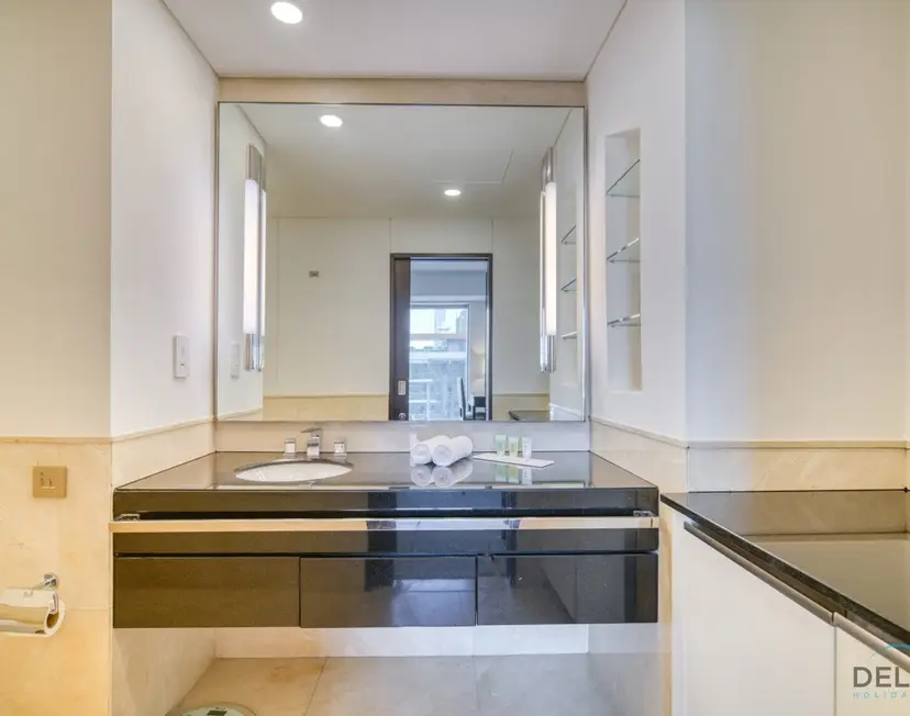 Pristine 1-Bedroom in The Address Residences — Dubai Marina — photo 28
