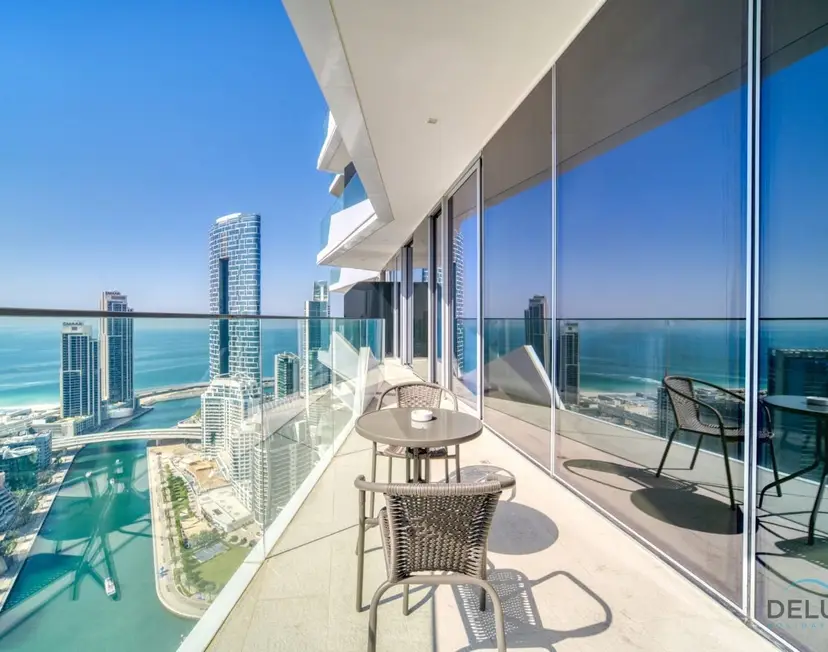 Cosmopolitan 2-Bedroom at Stella Maris — Dubai Marina — photo 18