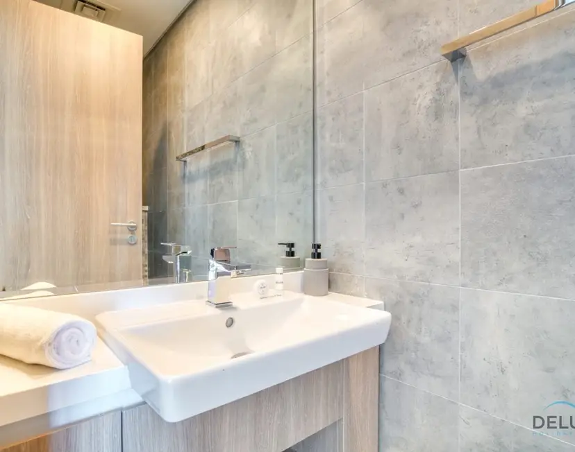 Cosmopolitan 2-Bedroom at Stella Maris — Dubai Marina — photo 24