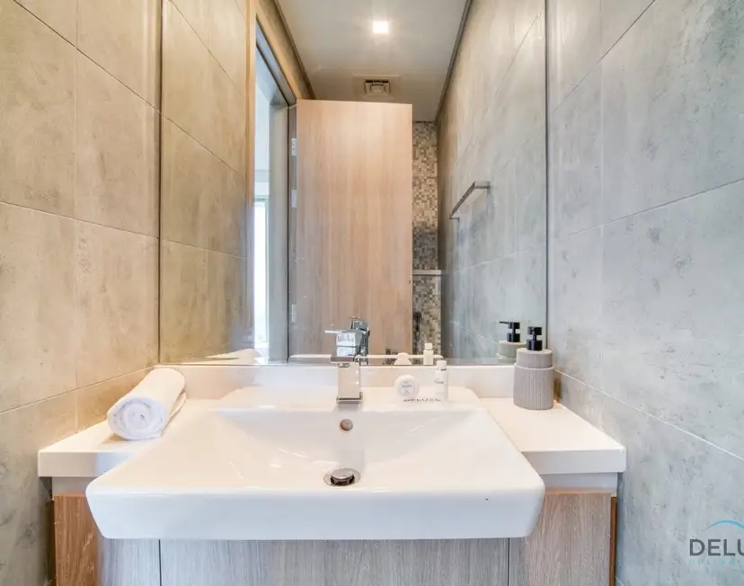 Cosmopolitan 2-Bedroom at Stella Maris — Dubai Marina — photo 25