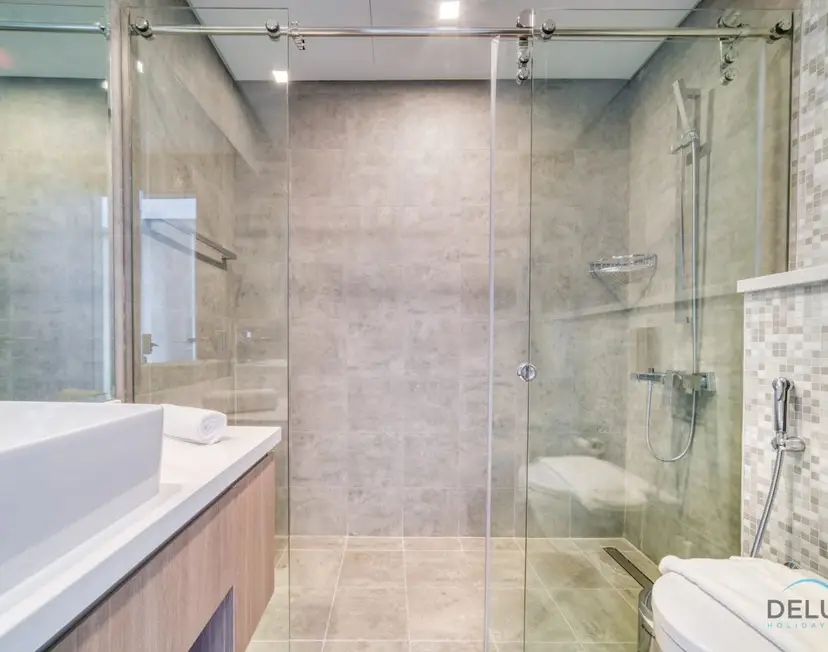 Cosmopolitan 2-Bedroom at Stella Maris — Dubai Marina — photo 32