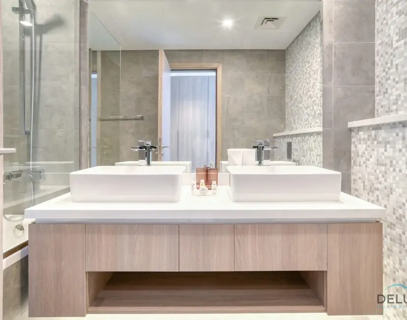 Cosmopolitan 2-Bedroom at Stella Maris — Dubai Marina — photo 38