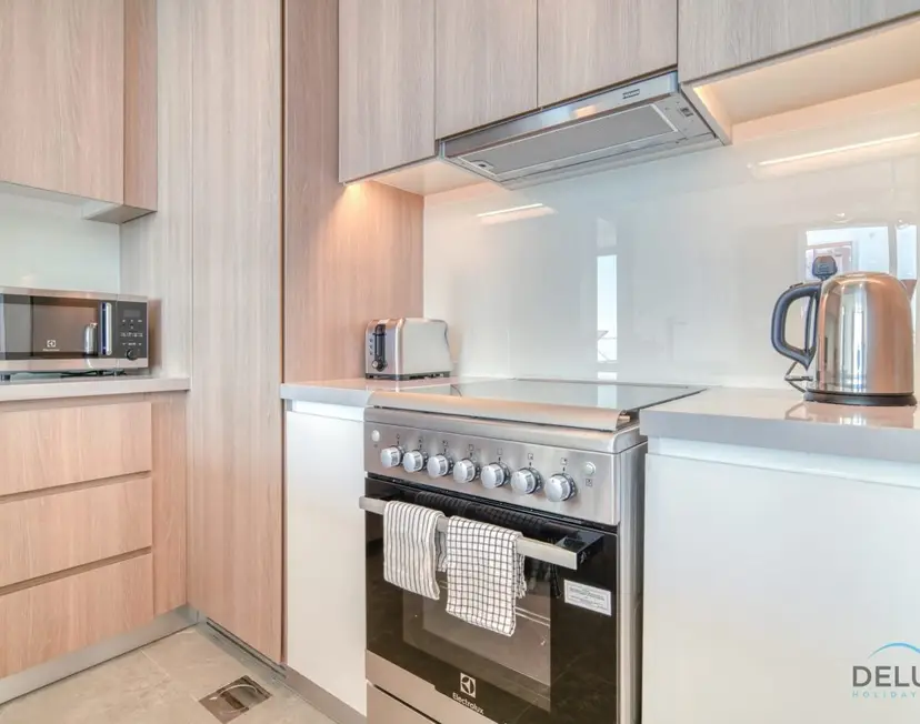 Cosmopolitan 2-Bedroom at Stella Maris — Dubai Marina — photo 22