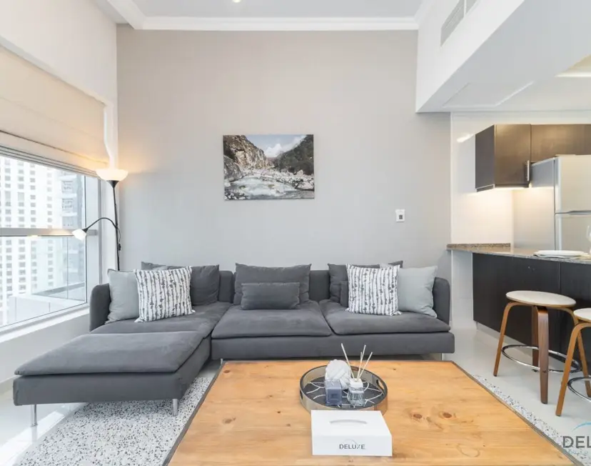 Scenic 1-Bedroom at Bay Central — Dubai Marina — photo 2