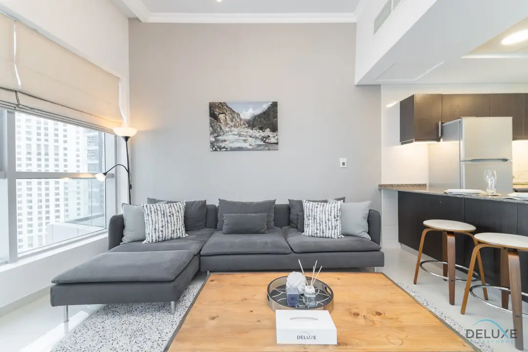 Scenic 1-Bedroom at Bay Central — Dubai Marina