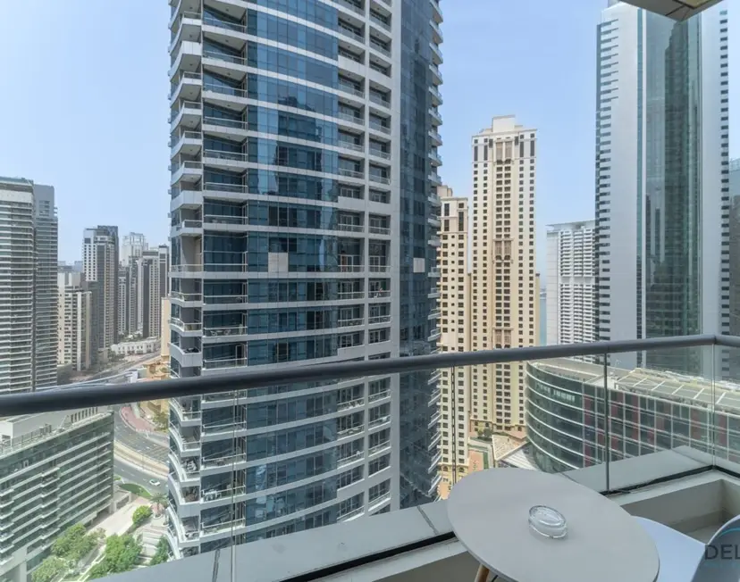 Scenic 1-Bedroom at Bay Central — Dubai Marina — photo 11