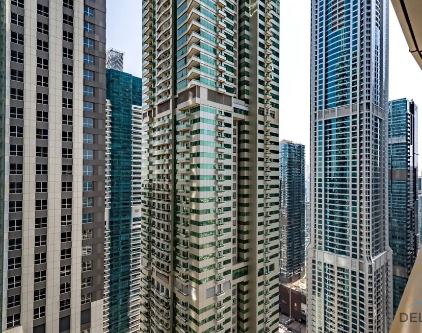 Modern 1-Bedroom Apartment in Elite Residences — Dubai Marina — photo 29