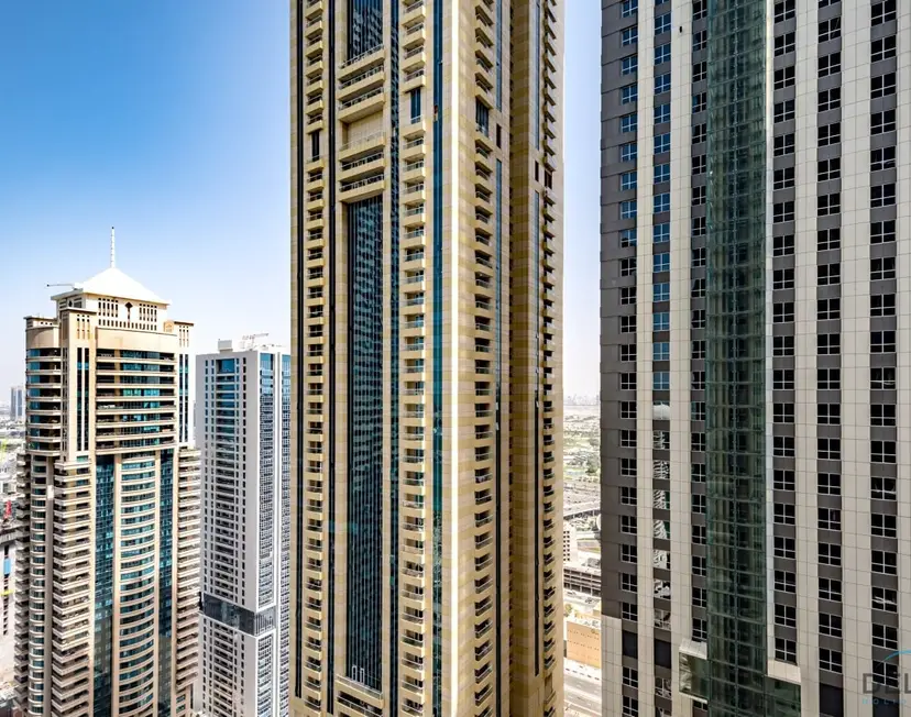 Modern 1-Bedroom Apartment in Elite Residences — Dubai Marina — photo 6