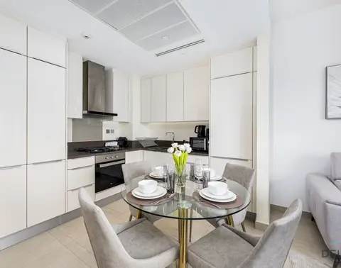 Chic 1-Bedroom in The Residence at Marina Gate — Dubai Marina — photo 2