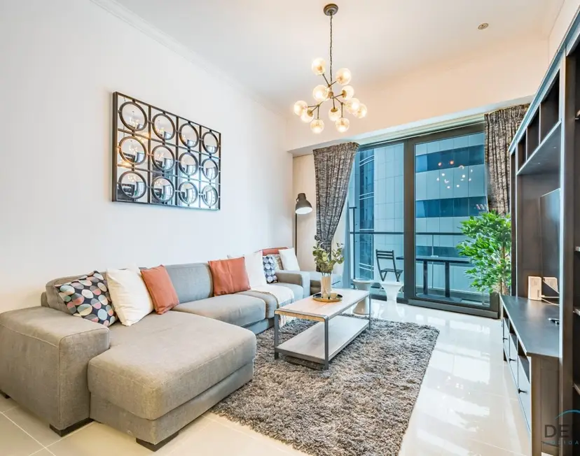 Charming 1-Bedroom Apartment at Ocean Heights — Dubai Marina — photo 3