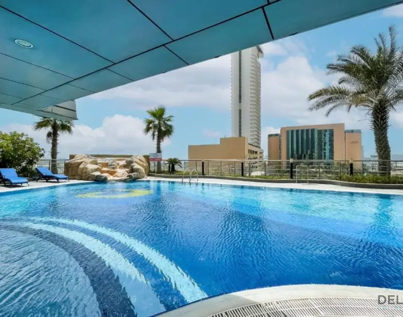 Charming 1-Bedroom Apartment at Ocean Heights — Dubai Marina — photo 10