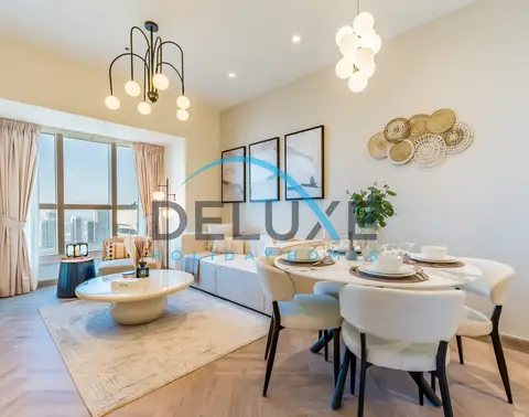 Umgestaltetes 1-Schlafzimmer-Apartment mit malerischem Panoramablick auf die Marina — Dubai Marina — photo 4