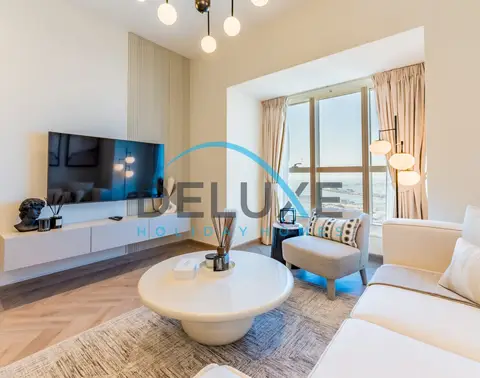 Umgestaltetes 1-Schlafzimmer-Apartment mit malerischem Panoramablick auf die Marina — Dubai Marina — photo 2