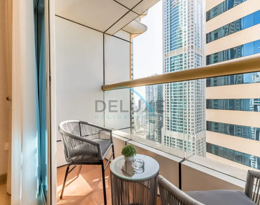 Appartement de 2 chambres modernisé avec vue partielle sur la mer, proche du tramway de Dubaï — Dubai Marina — photo 9