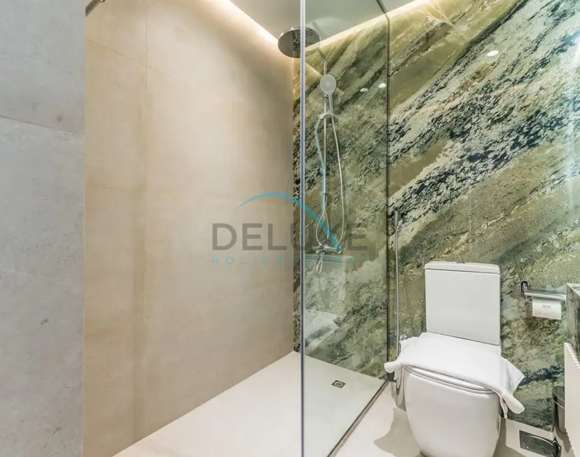 Appartement de 2 chambres modernisé avec vue partielle sur la mer, proche du tramway de Dubaï — Dubai Marina — photo 27