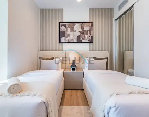 Appartement de 2 chambres modernisé avec vue partielle sur la mer, proche du tramway de Dubaï — Dubai Marina — photo 4