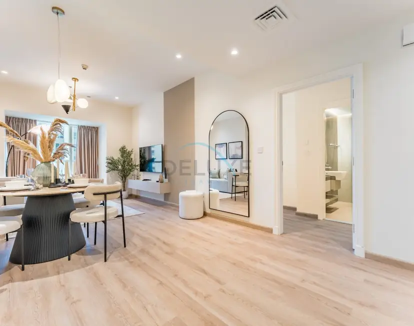 Redesigned High-Rise 1-Bedroom Near Key Landmarks, Elite Residence — Dubai Marina — photo 6
