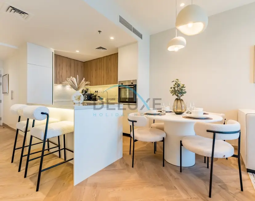 Upgraded 1-Bedroom Overlooking Palm Jumeirah & Sea Views from Living — Dubai Marina — photo 4