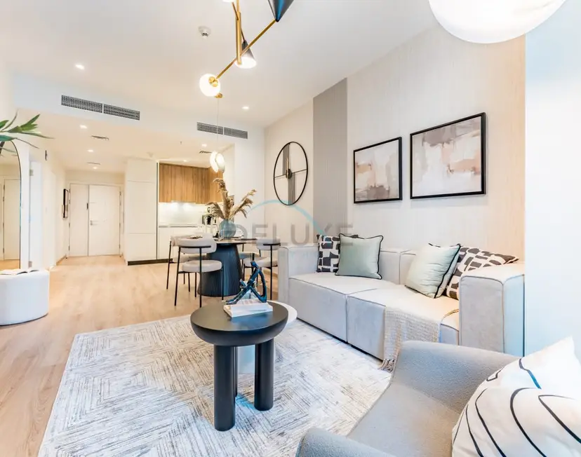 Redesigned High-Rise 1-Bedroom Near Key Landmarks, Elite Residence — Dubai Marina — photo 11