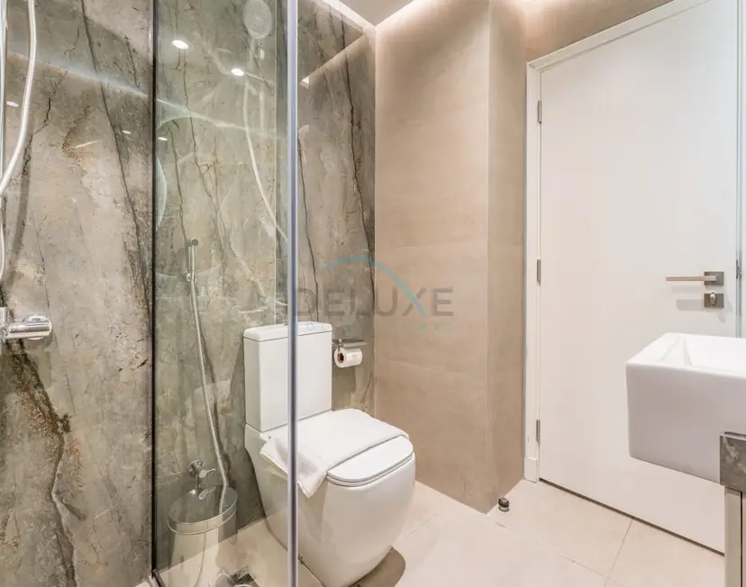Redesigned High-Rise 1-Bedroom Near Key Landmarks, Elite Residence — Dubai Marina — photo 14
