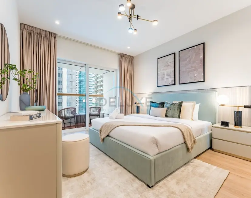 Redesigned High-Rise 1-Bedroom Near Key Landmarks, Elite Residence — Dubai Marina — photo 5