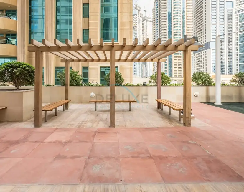 Umgestaltetes 1-Schlafzimmer-Apartment mit malerischem Panoramablick auf die Marina — Dubai Marina — photo 27