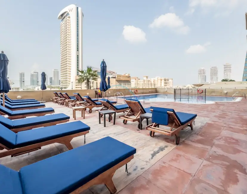 Upgraded 1-Bedroom Overlooking Palm Jumeirah & Sea Views from Living — Dubai Marina — photo 37