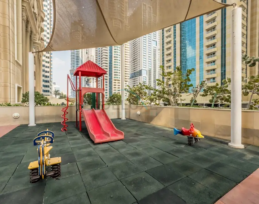 Redesigned High-Rise 1-Bedroom Near Key Landmarks, Elite Residence — Dubai Marina — photo 31
