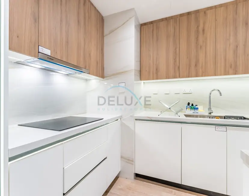 Renoviertes 1-Schlafzimmer-Apartment mit teilweisem Meer- und Stadtblick in Strandnähe — Dubai Marina — photo 13
