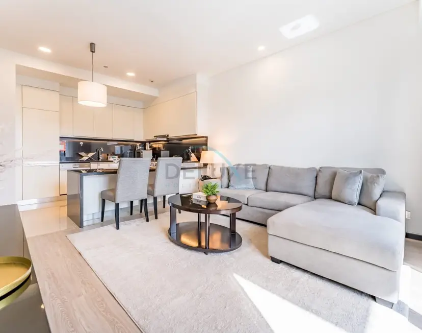 Appartement d'une chambre en étage élevé avec vue panoramique sur le canal de Dubaï — Dubai Marina — photo 11