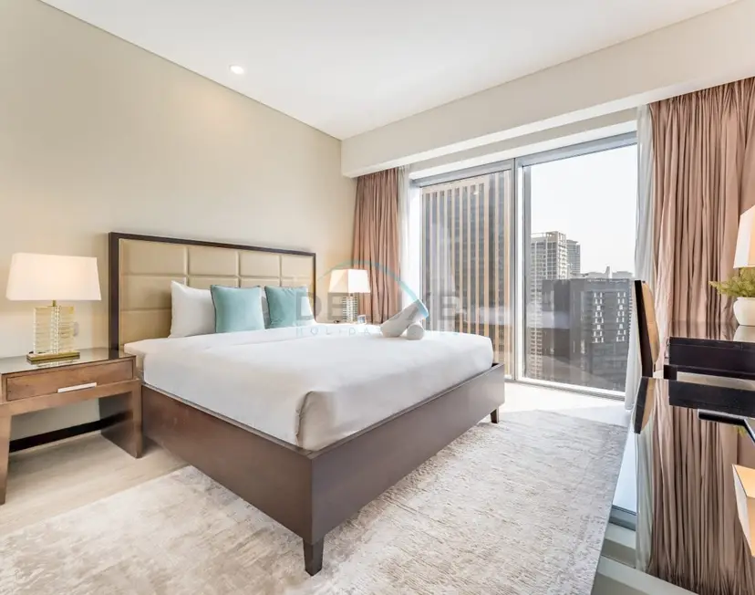 Appartement d'une chambre en étage élevé avec vue panoramique sur le canal de Dubaï — Dubai Marina — photo 5